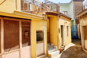 CASA DI CORTE A MOIANO