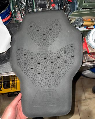 Paraschiena Moto Ixon