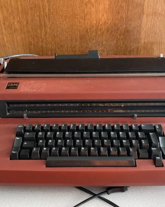 Macchina da scrivere elettrica IBM