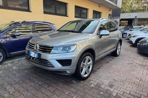 VOLKSWAGEN Touareg 3.0 TDI 204 CV tiptronic Blue