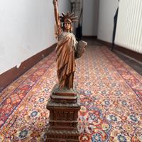 Statuetta statua libertà