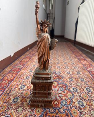 Statuetta statua libertà