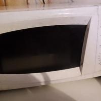 microonde funzionante 