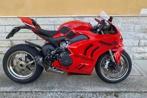 Ducati panigale v4