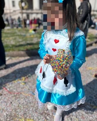 Vestiti di carnevale alice