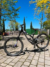 Devinci Wilson All Carbon