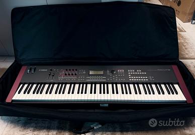 Yamaha MOXF8 88 tasti pesati + custodia