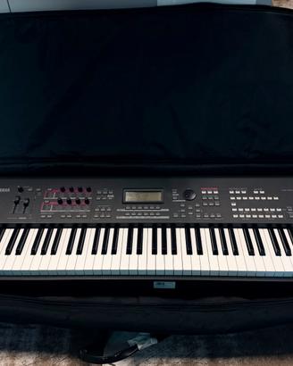 Yamaha MOXF8 88 tasti pesati + custodia