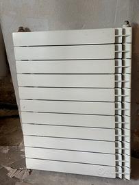 Radiatore termosifone alluminio bianco 11 elementi