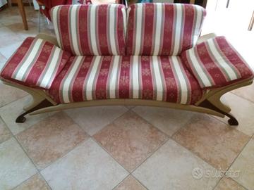 Divano elegante artiginale