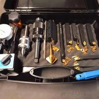 Kit TORNITURA Utensili 16mm MT2 Troncatore HSS Man