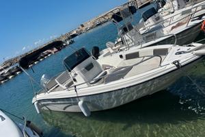 Open 19 2024 con honda 100 cv