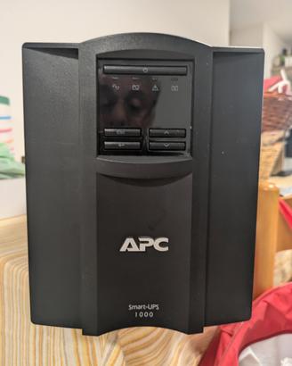 APC SMART UPS 1000