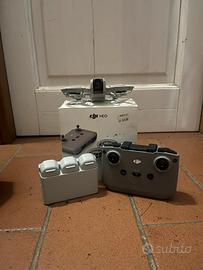 drone dji mini con 3 batterie