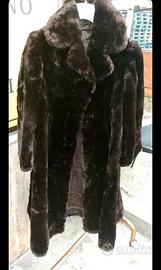 pelliccia di castoro lontrato