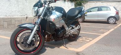 Suzuki gsr 600 