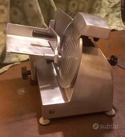 Affettatrice lama cm 22