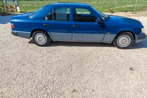 Mercedes 200E 