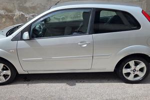 ford fiesta 14TDCi 3 porte  ghia