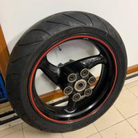 Cerchio gommato monster 696