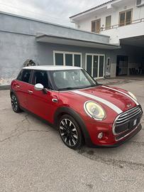 Mini Cooper D 5 porte automatica