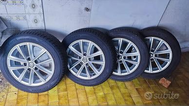 Cerchi e pneumatici Renault