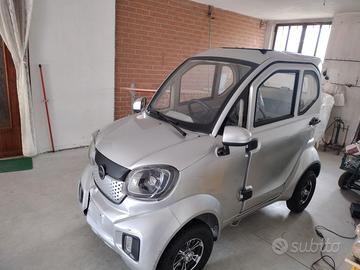 auto elettrica  ( ausilio medico ) senza patente