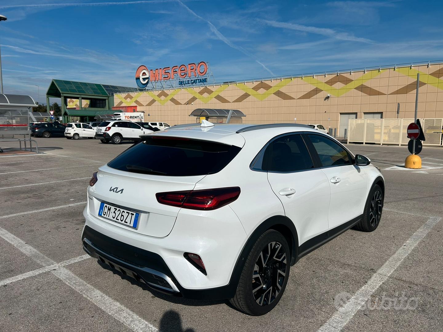 Kia Xceed 2023 photo 2