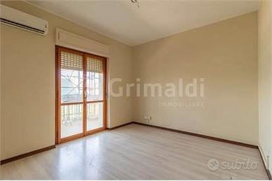 Scala Greca grande appartam.--3479246944