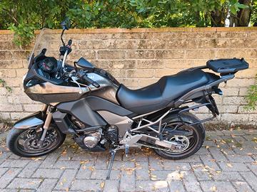 MOTO KAWASAKI VERSYS 1000 COME NUOVA