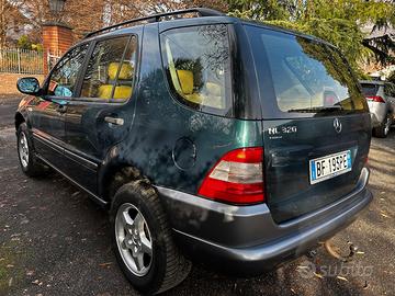 MERCEDES ML 320 Benzina - 100.000 KM