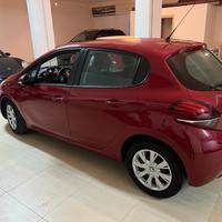 Peugeot 208 BlueHDi 75 5 porte Allure