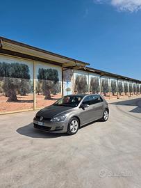 Volkswagen Golf 7 - 1.6Tdi 105cv 