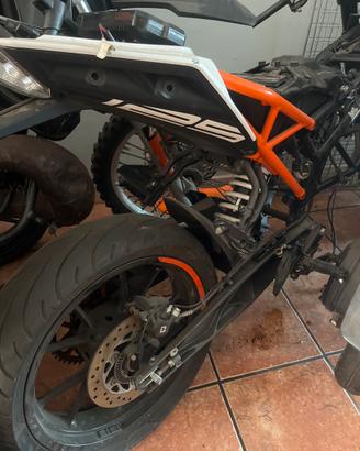 Pezzi ricambio 125 duke 2018