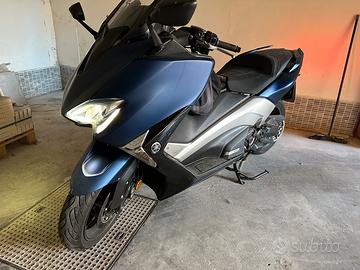 TMAX SX 06/2017 Km 4400