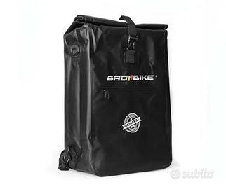 zaino multiuso anti pioggia impermeabile capiente