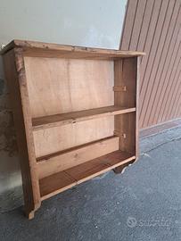 Piattaia di legno di vecchia data