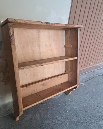 Piattaia di legno di vecchia data
