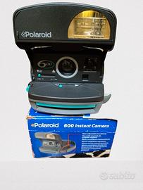 Polaroid 600 Instant Camera