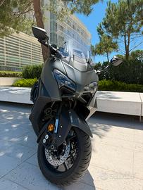 Yamaha TMAX 560cc Kamo 09/25-750km- pari al nuovo