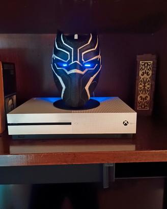 black Panther..Alexa dot 5