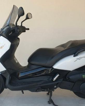 Yamaha XMAX 250 i.e.