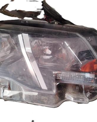 FARO ANTERIORE DESTRO PEUGEOT Partner Serie 981682