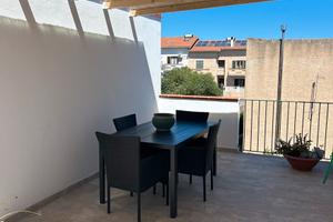 Terrazza relax e scorci di mare - 5 posti letto