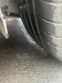 DUE SET da quattro gomme 