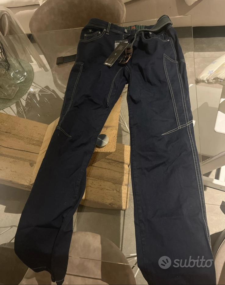 Pantaloni jaggy Vendita in Abbigliamento e accessori