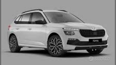 SKODA KAMIQ BLACK DOTS