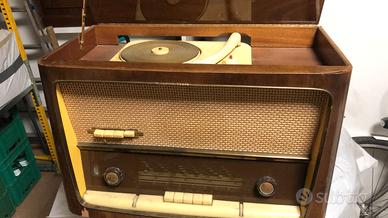 RADIO / GIRADISCI FUNZIONANTE D' EPOCA