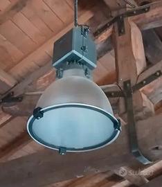 3 lampade  d'illuminazione industriale, a sospensi