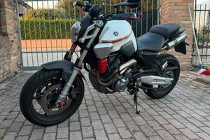 YAMAHA MT03  